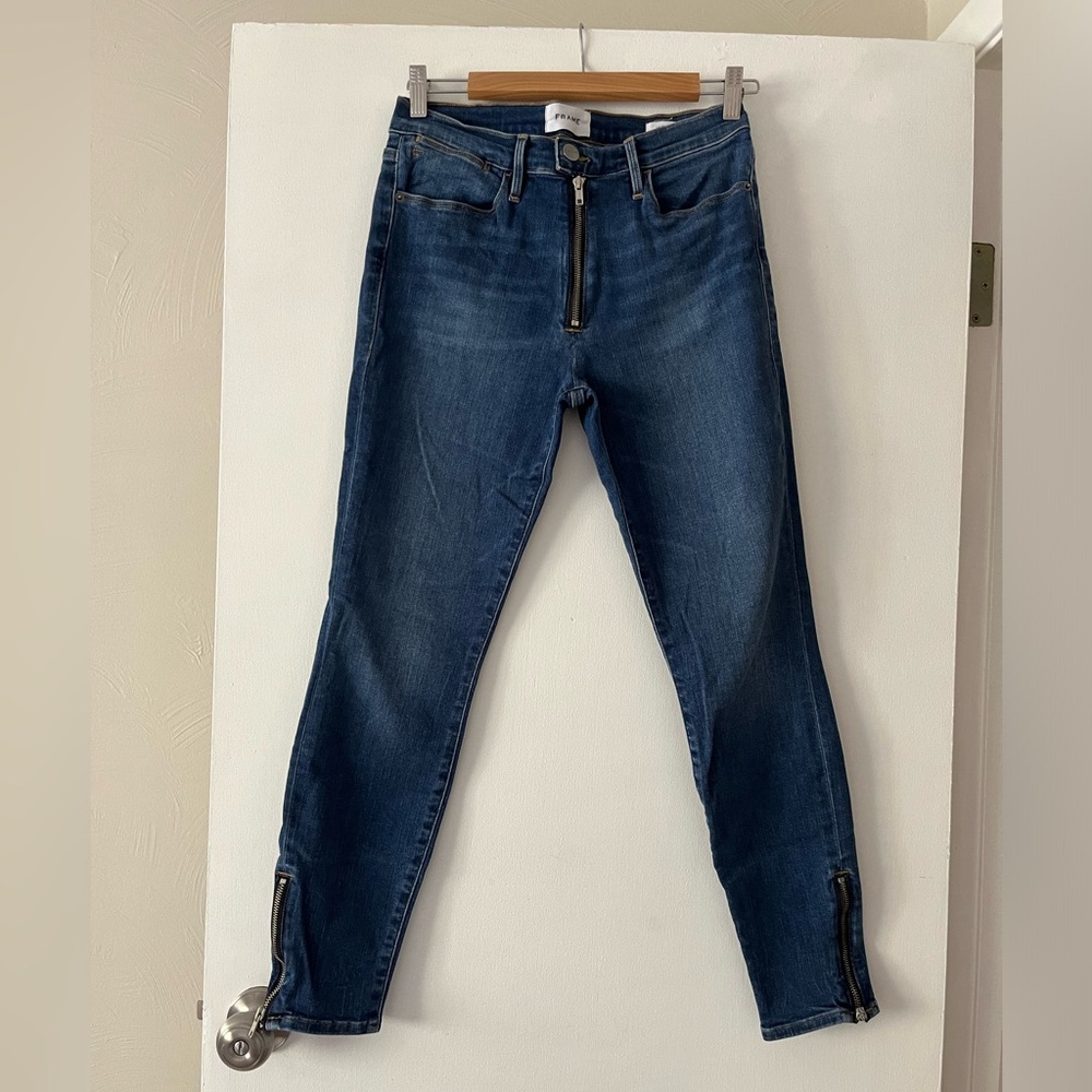 FRAME Women’s Le High Skinny exposed zipper front and zipper ankle 
size 28